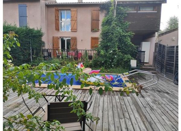 Jolie maison de 4 chambres + piscine à proximité immédiate de Bordeaux, capitale mondiale du vin !