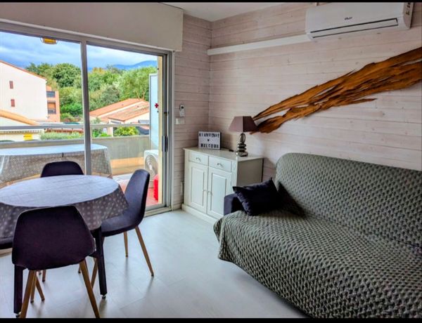 Proche plage avec climatisation et parking