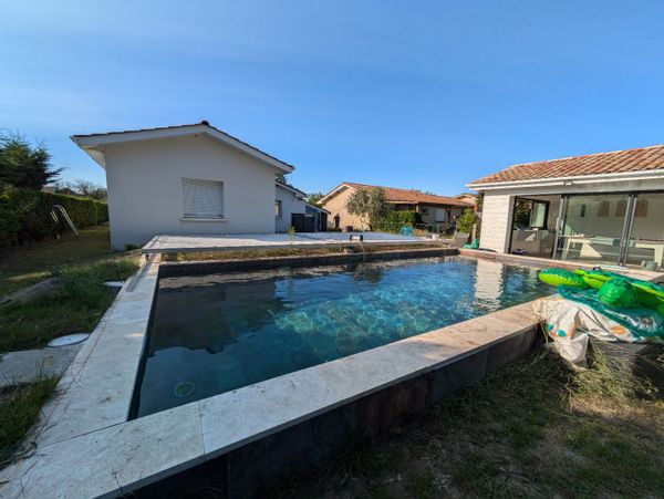 La Maison carcanaise lac océan pins (pas de dispo été 2026)