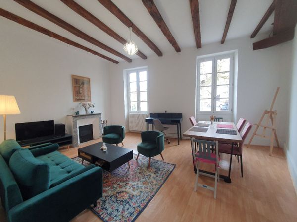 Appartement au centre de la cité médiévale de Gourdon