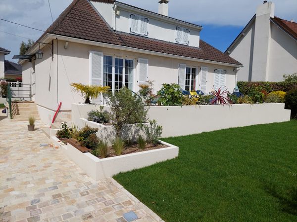 La maison de Emmeline et Thibault à proximité des bords de seine