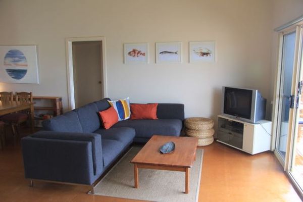 Emu Bay beachfront house in the dunes