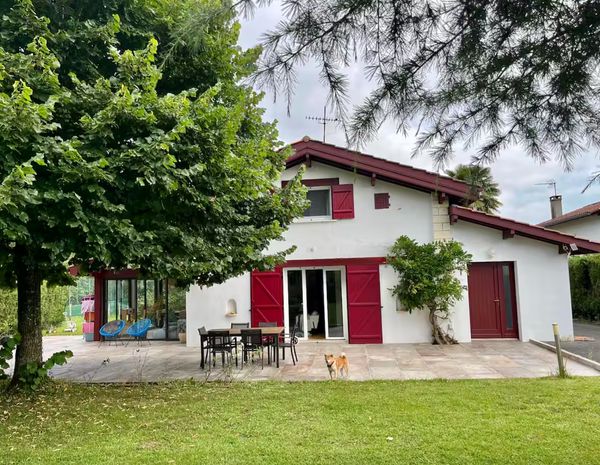 Jolie maison familiale au coeur du Pays Basque