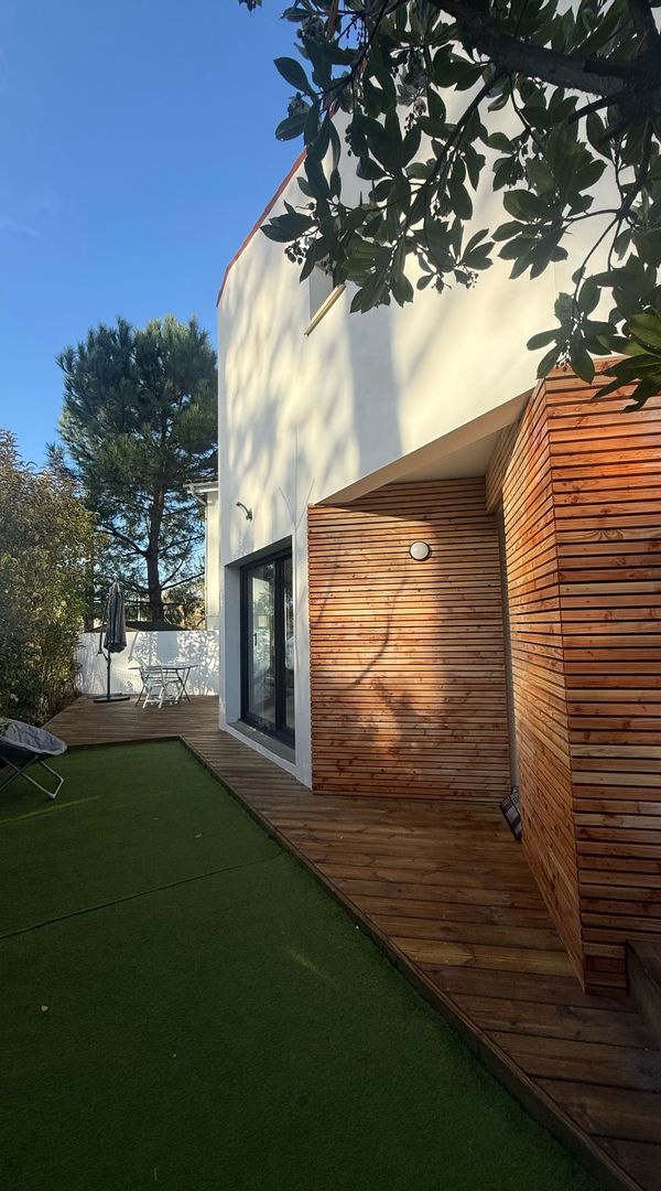LA PLAGE AU BOUT DE LA RUE, La maison de Cordouan , chez Ophélie et Morgan