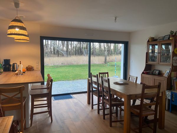 Maison familiale neuve proche mer, au calme, avec accès direct à la nature