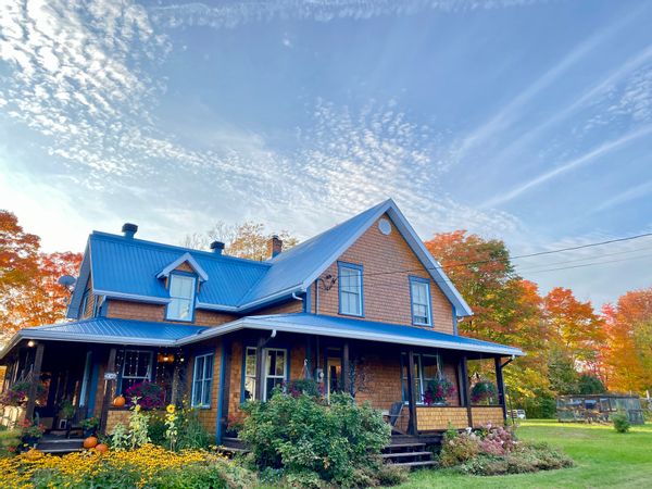 Maison familiale spacieuse au cœur de Cascapédia, en Gaspésie