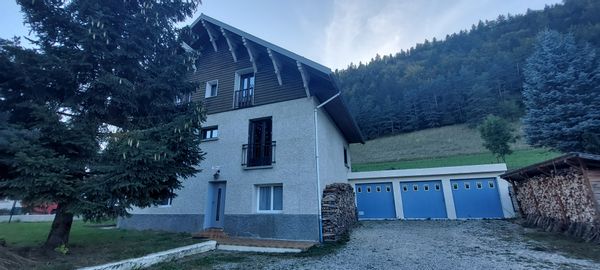 Belle maison à la montagne