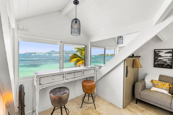 le studio sur la plage de Joel