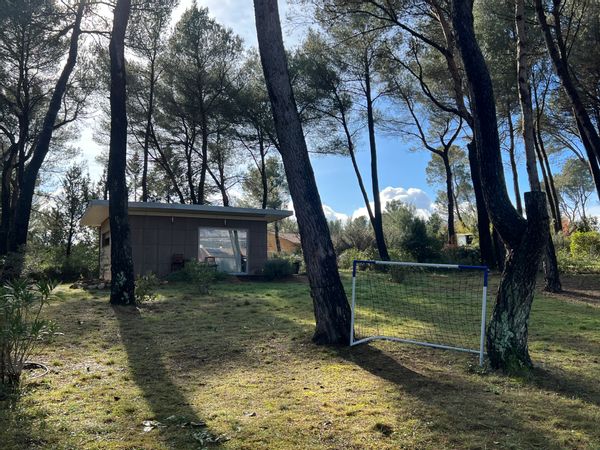 La cabane vue sainte victoire de Gorka & Bénédicte