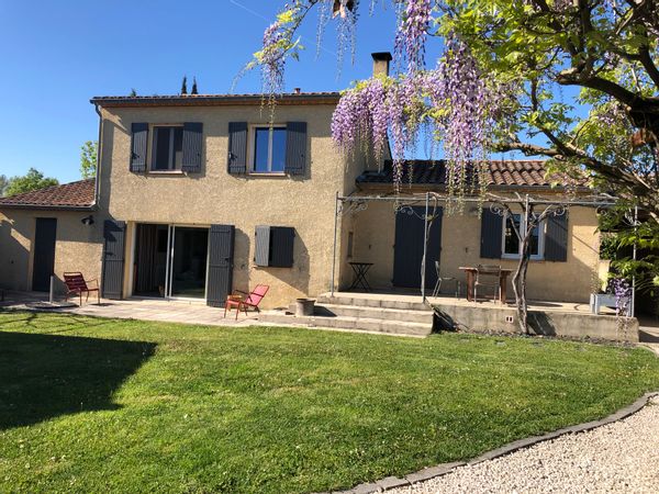 Une maison prés des Alpilles ...