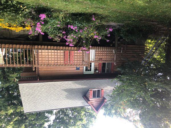 Maison idyllique au bord d'un lac