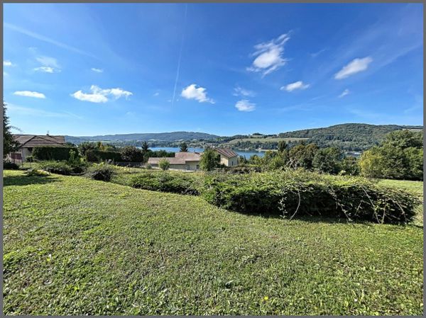 Maison familiale avec vue sur le lac de Paladru