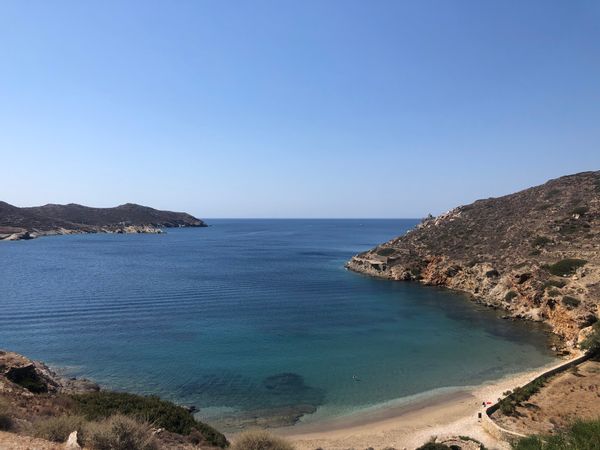 Stunning villa in Ios overlooking the beach : very rare