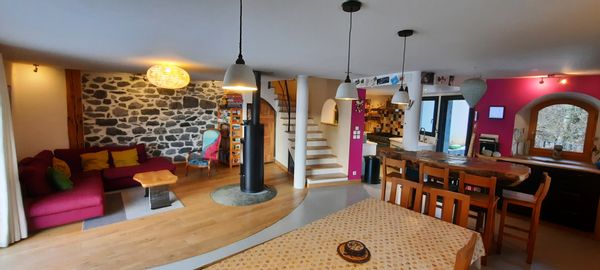 La maison de Caroline, Yannick et Emie, Laura