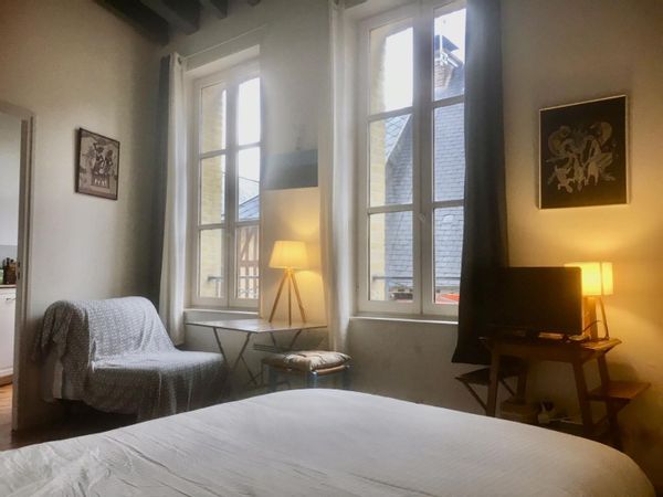 Un écrin de charme au cœur de Honfleur, calme et authentique, dans le secteur sauvegardé