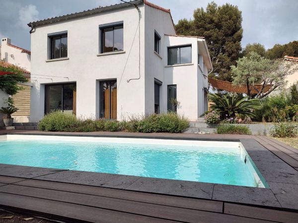 Bright house near Marseille
