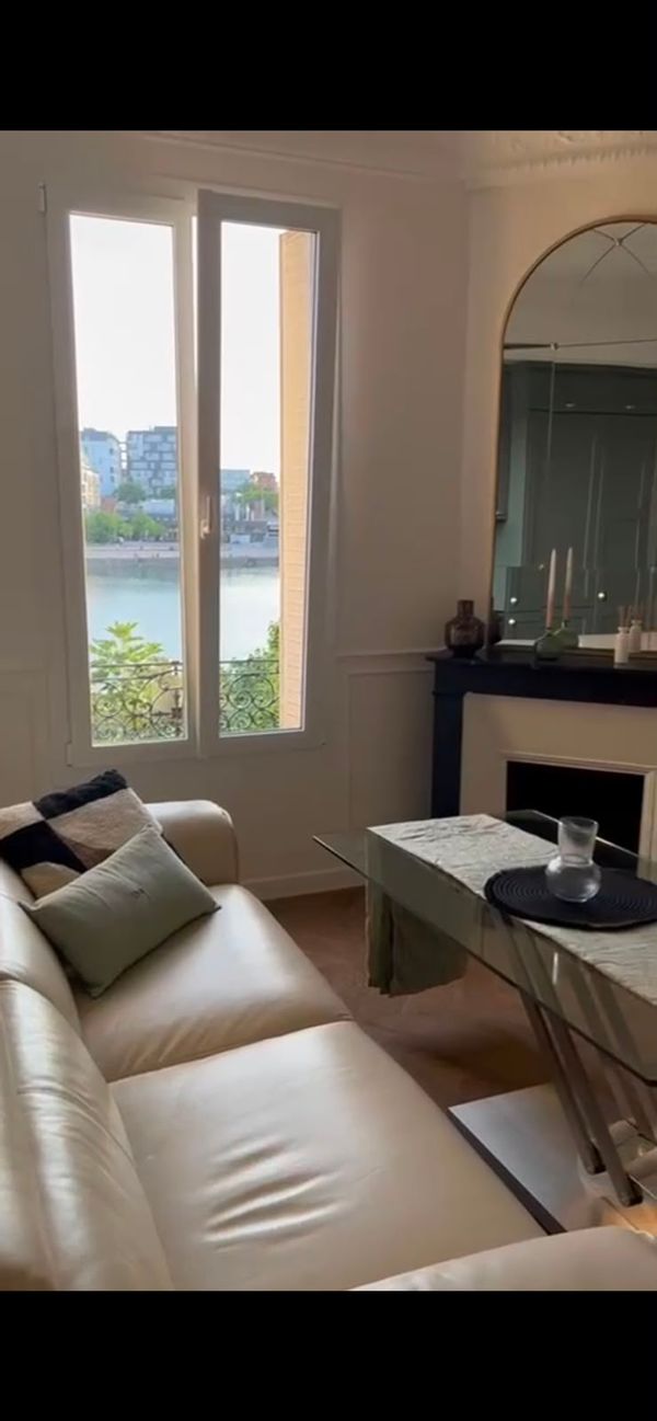 Appartement 1 chambre charmant au bord de la seine