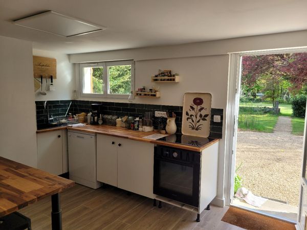 POUR 5 JOURS AU MINIMUM La chambre privée de Marion