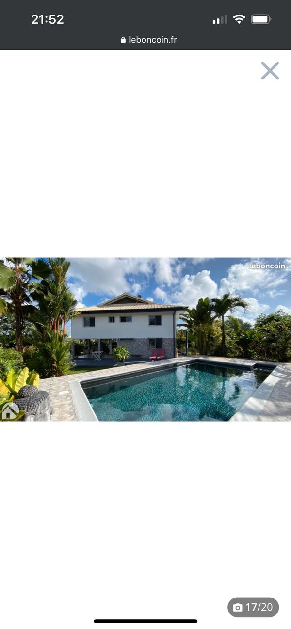 Maison deux chambre avec studio au rez de chaussé. Près des commodité s, épicerie, pizzeria, restaurant. Près de l aéroport. Situé non loin des sorties natures. Piscine au sel, jardin arboré.