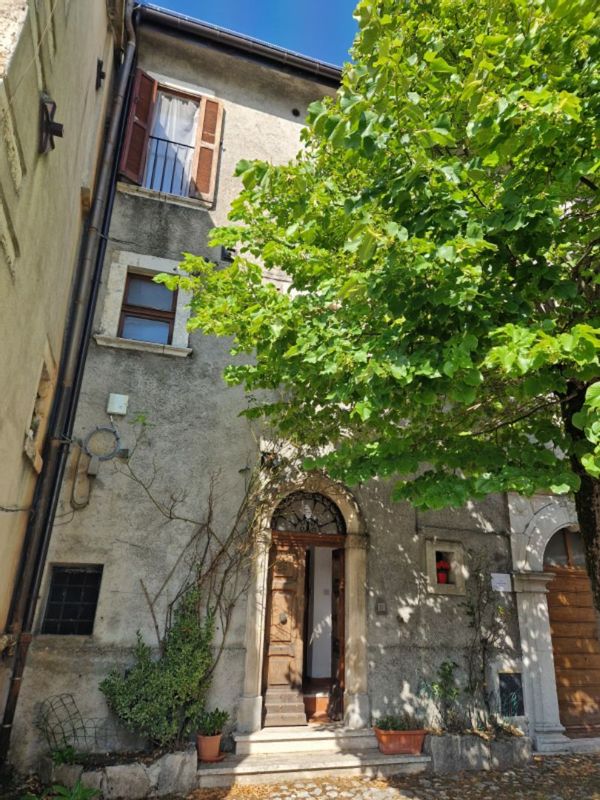 maison à Opi, Italia