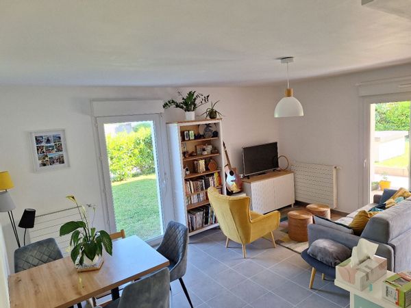 Le rez-de-jardin familial annécien