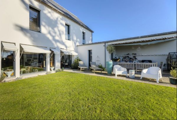 Villa Amahe est une maison au coeur d'un charmant village de pêcheurs sur la Côte d'Amour.