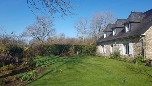 La maison de Catherine et Jean-Louis entre mer et campagne