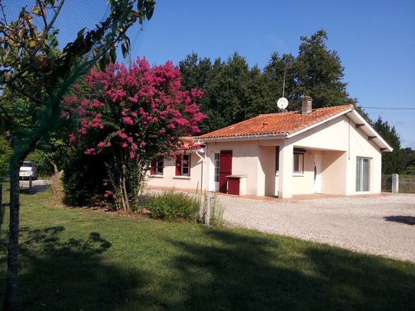 Maison avec grand jardin ombragé au calme - Proche Montalivet et Plages 15 minutes ☀️