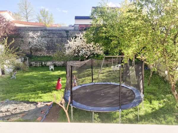 La maison des familles joyeuses