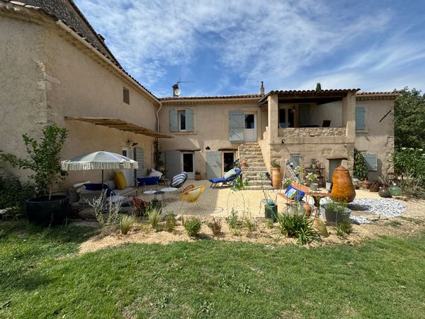 La maison des filles de Saint Canadet