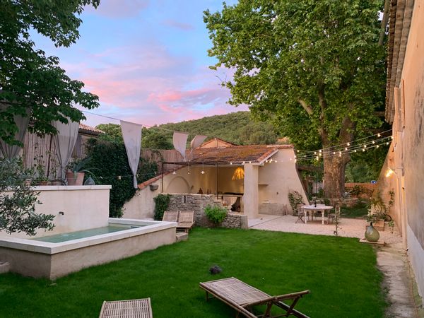 Bastide Dame Jeanne Luberon Provence gîte piscine