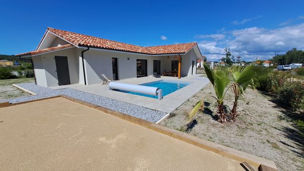 Maison entre lac et océan
