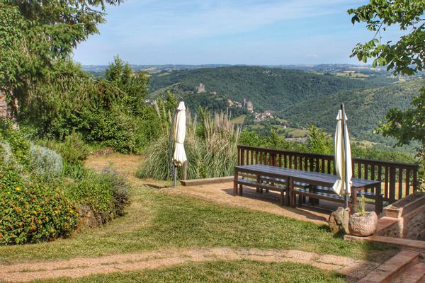 Vue imprenable sur Najac - Étage du bas