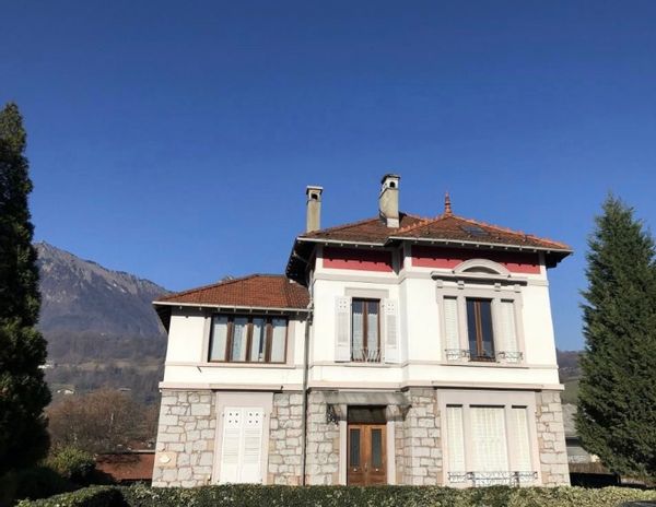 La maison rouge