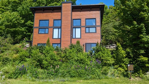 Luminous & spacious house with view of the St. Lawrence River in one of the most beautiful villages of Quebec