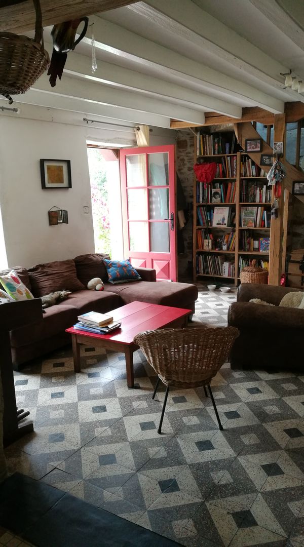 La maison de Sylvie  est en pleine campagne  proche des vignes et  des bords de Loire