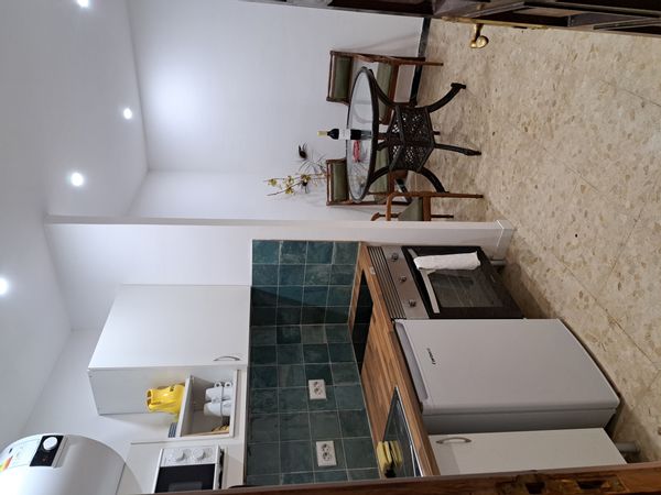 Petit appartement privé avec terrasse et piscine de Paola et d'Olivier