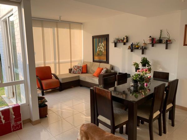 La maison de José, Consuelo & Sofia