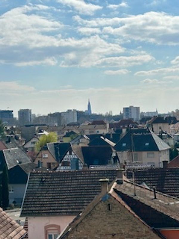 Homestay @ M&M’s: appartement cosy, fonctionnel et lumineux avec regard sur la ville.