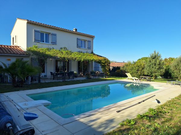 la maison pim family en provence pour le festival d'Avignon Selon les periode à la chambre possible
