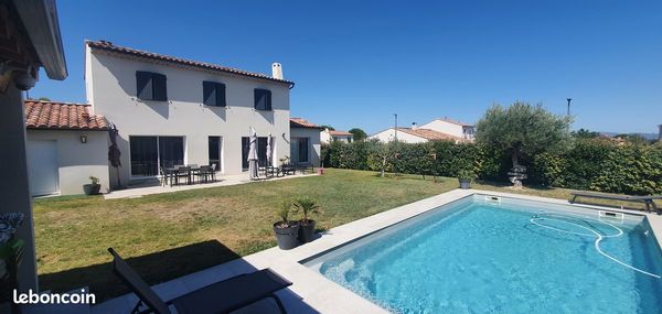Villa provençale proche d'Avignon.