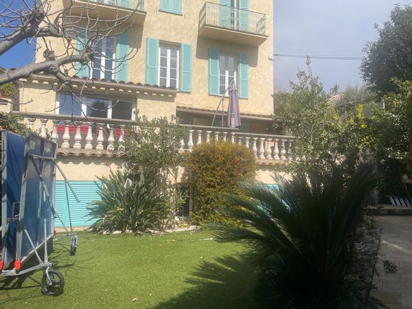 Rez de villa sur la Côte d'Azur
