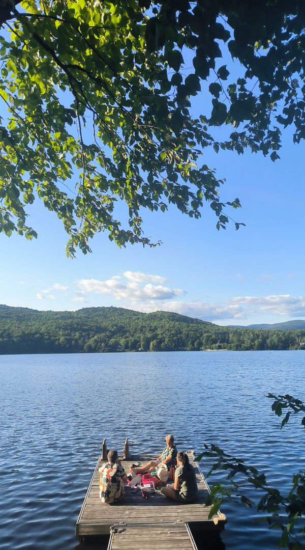 Bord de Lac, forêt et piscine à 30mins de la ville de Québec