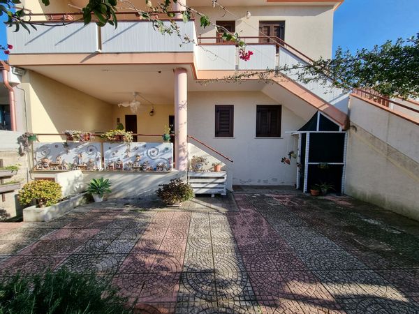 La maison de LUCREZIA