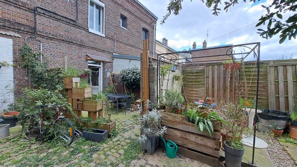 Auby's house - maison de ville avec petit jardin à Rouen