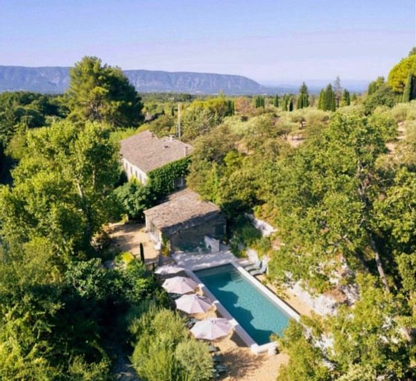 Mas provençal du XVIIeme siècle / capacité 15 pers