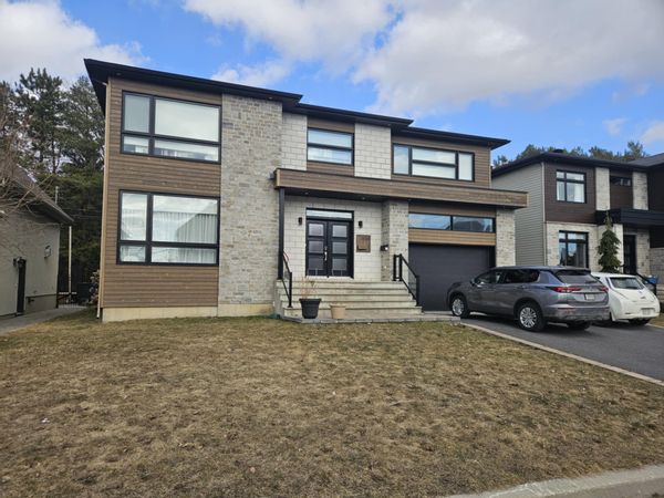 Une maison familiale idéale entre ville et nature/The perfect family base between city and nature