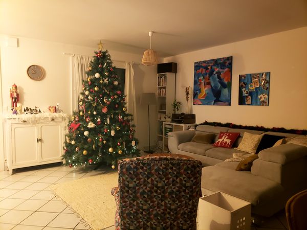 Maison bardée de bois, familiale et au cœur du village de Volvic. Les volcans d'Auvergne n'attendent que vous.