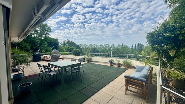 Appartement terrasse - lac et verdure à proximité de Lausanne