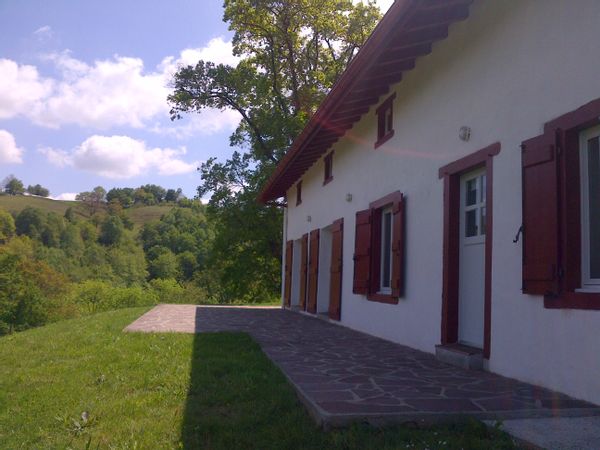 MAISON DE CAMPAGNE AU PAYS-BASQUE